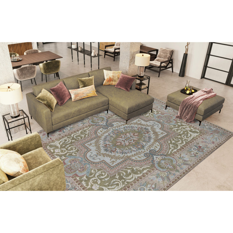 Wool Oriental Area Rug in Beige/Olive Green