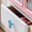 Armoire spacieuse avec portes en verre-102457098