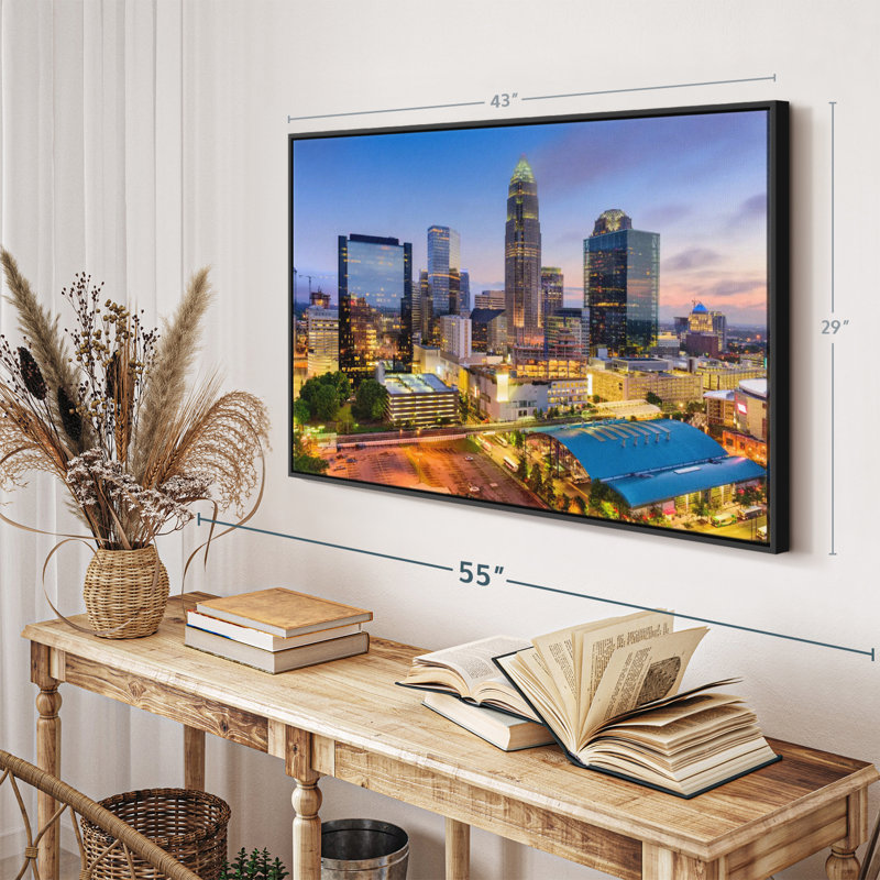 «Charlotte Canvas Print», H 29 po x l 43 po