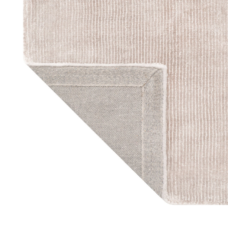 Tapis beige uni en viscose tissé à la main Rectangle Visca, Rectangle 5 pi 3 po x 7 pi 11 po