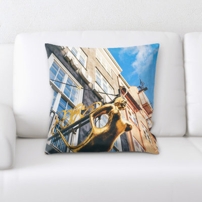 Coussin statue
