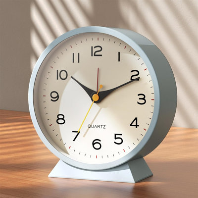 Réveil analogique 4,5 po, petite horloge rétro de bureau et de table