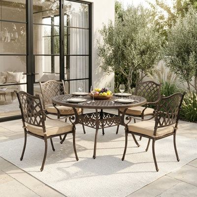 La table et les chaises d'extérieur en fonte d'aluminium 5 pièces, l'ensemble de salle à manger de patio rétro classique pour 4 personnes comprennent une table de salle à manger ronde de 54,5 po et 4 chaises avec coussin amovible et trou pour parasol