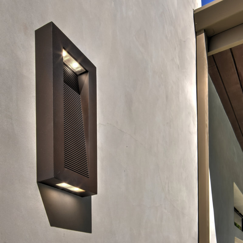 Luminaire de cloison d'extérieur à DEL Vossi, H 16 po x l 7 po x p 2 po