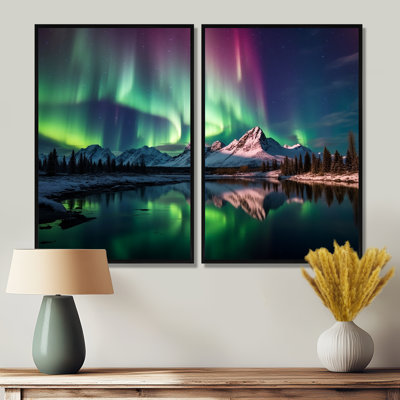 Yukon Dream Aurora V - Traditional Wall Decor 2-Panels
