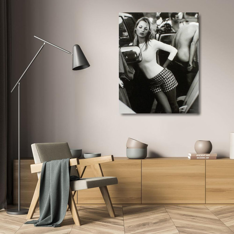 Kate Moss MCG-T583c, 24'' H x 19'' W