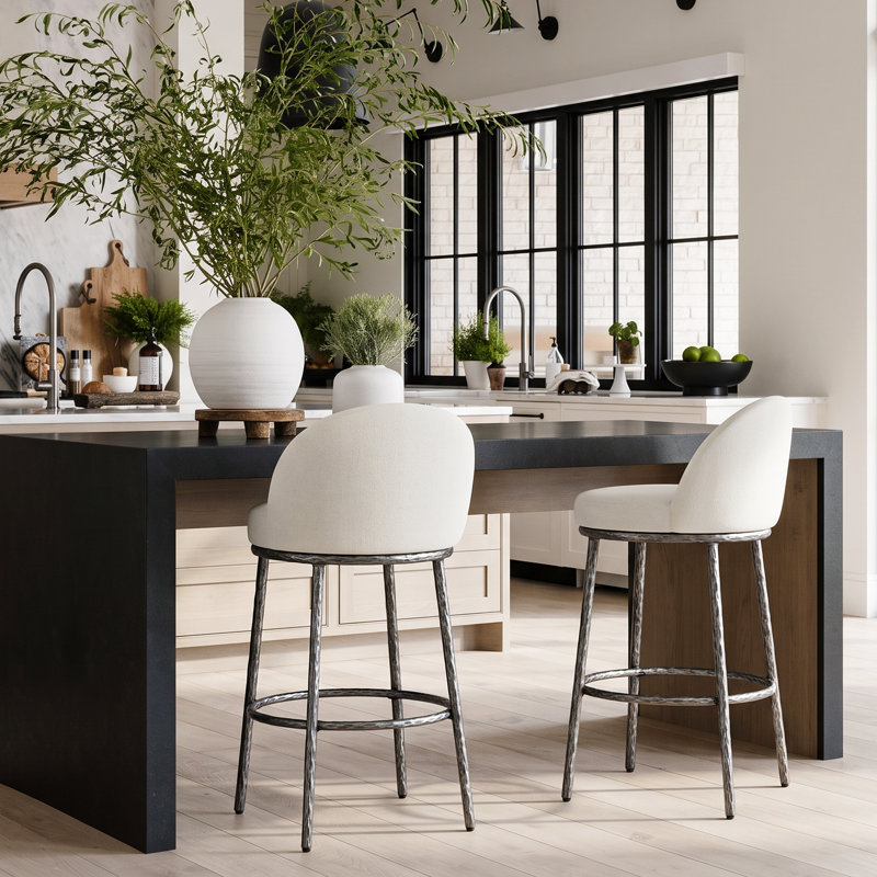 Tabouret de bar Urbina, Coussin beige / structure en étain forgé