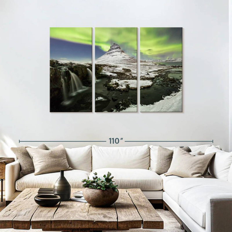 Alvord lumières polaires au-dessus de Kirkjufell, H 48 po x l 74 po