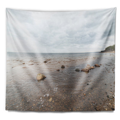 Tapisserie de plage d’automne en mer rocky