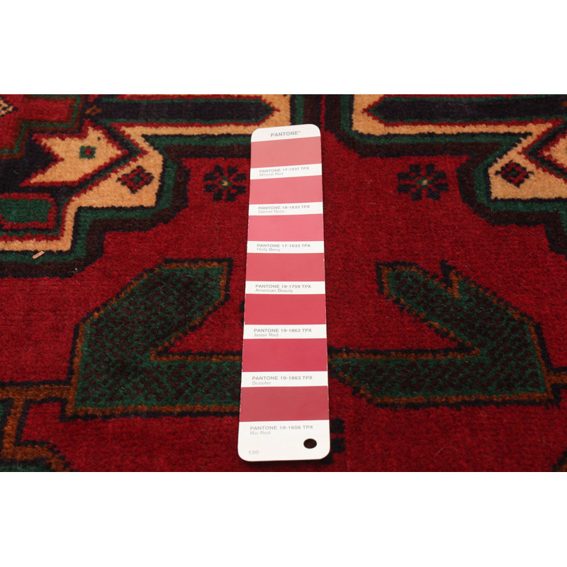 Tapis rouge foncé Lynnisha 2 pi 10 po x 4 pi 9 po
