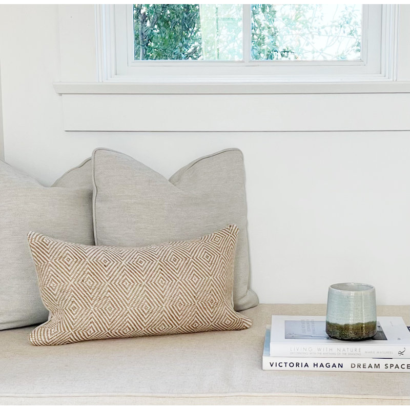 Rombos Lumbar Throw Pillow