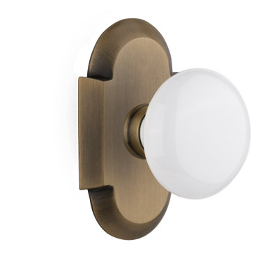 Plaque Cottage avec bouton de porte en porcelaine blanche