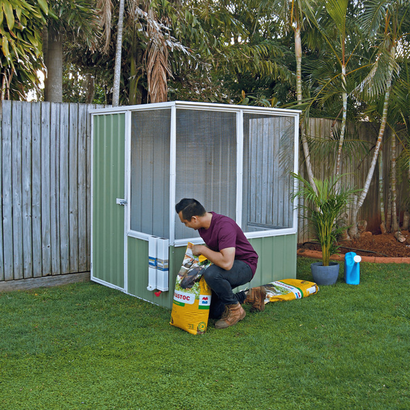 Pale Eucalypt Galvanized Steel 5'x5' Chicken Coop with Mesh Panels