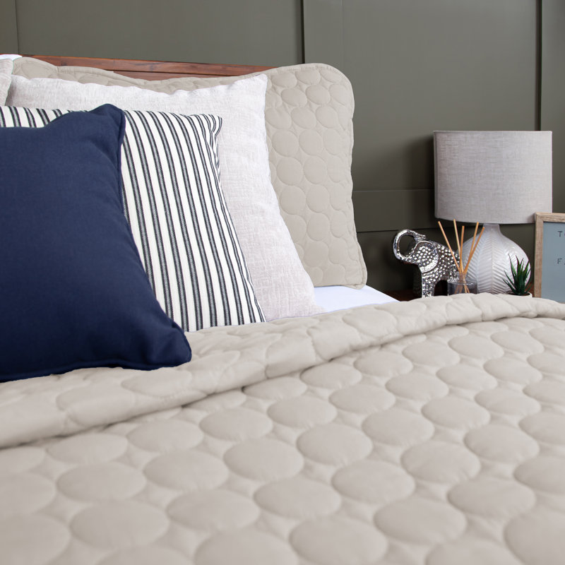 Bone Full Microfiber Quilt Set with Minimalist Circle Design