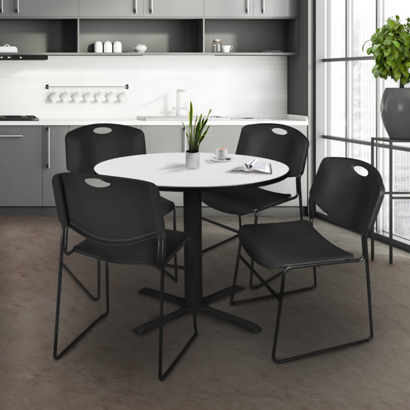 Table ronde Regence Cain et 4 chaises empilables Zeng, Blanc / noir, H 29 po x L 42 po x P 42 po