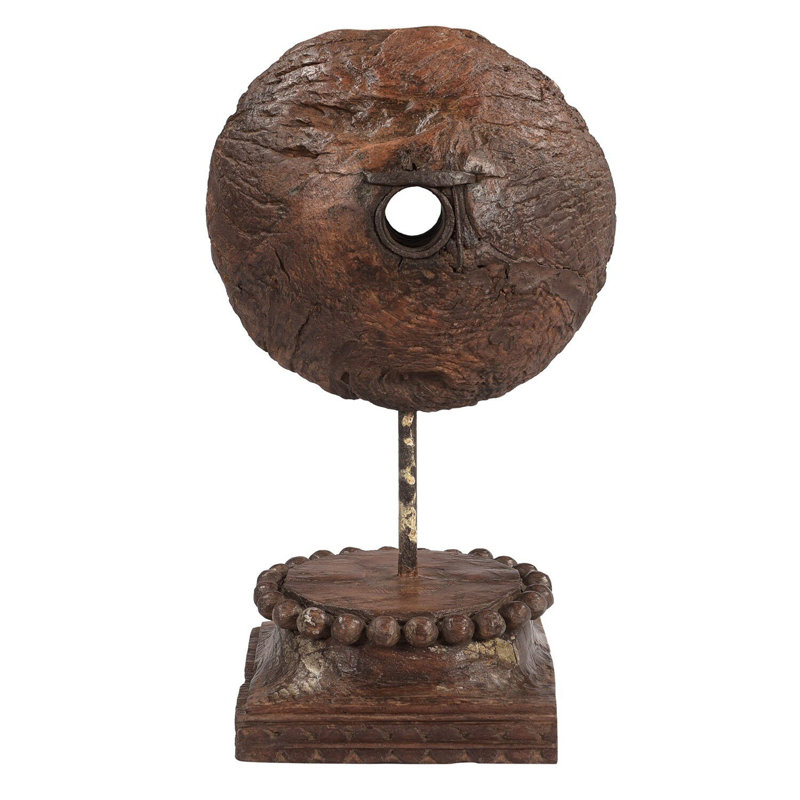 Figurines & Sculptures