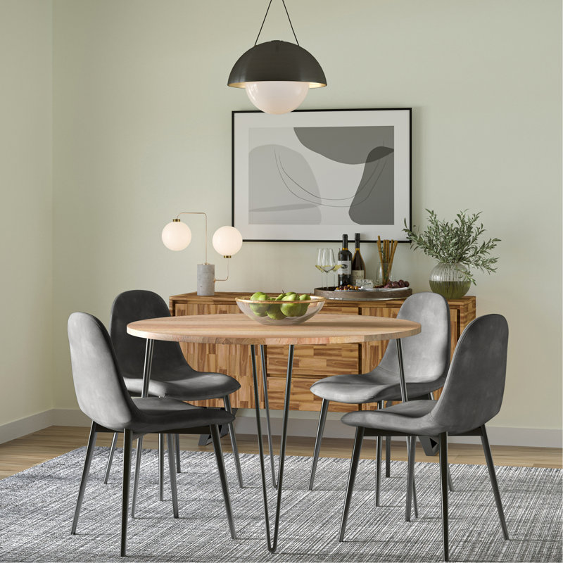 Table de salle à manger ronde Hunter de 114 cm (45 pouces) avec une finition naturelle raffinée