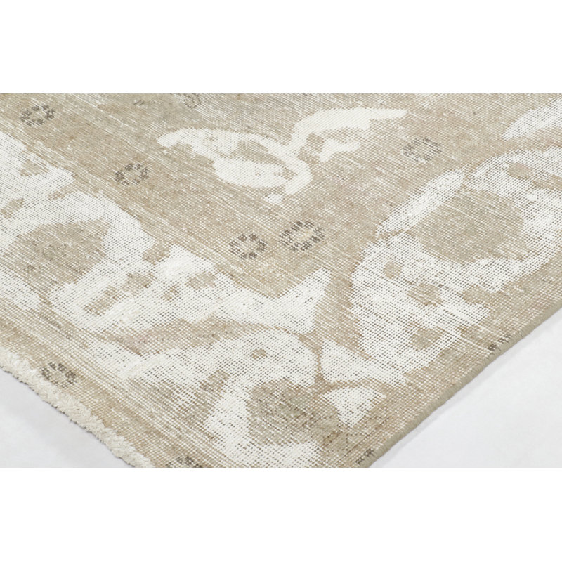 Rug & Kilim’S -Inspired Rug In Rich Green With Gold Floral Motifs