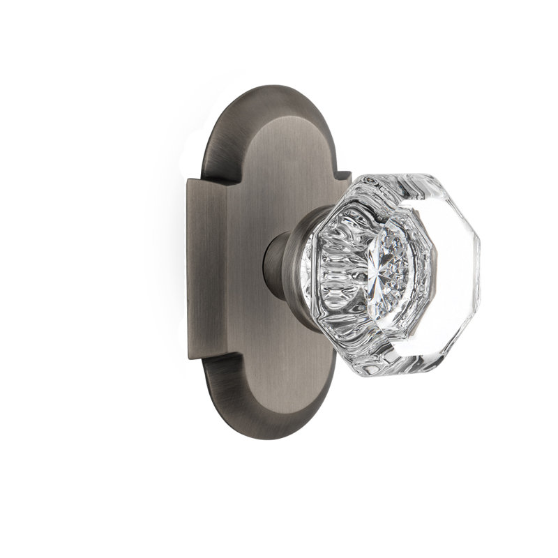 Cottage Plate with Waldorf Door Knob, Antique Pewter, 2-3/4"