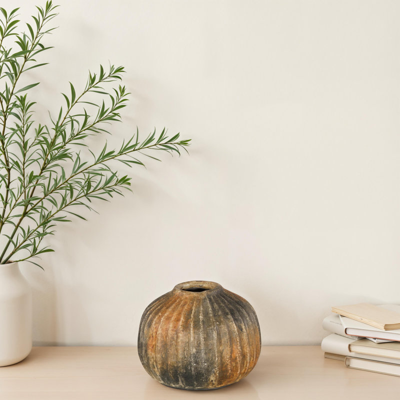 Raw Umber Vase, Ribbed