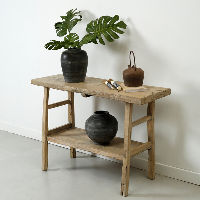 Wamac Clay Table Vase