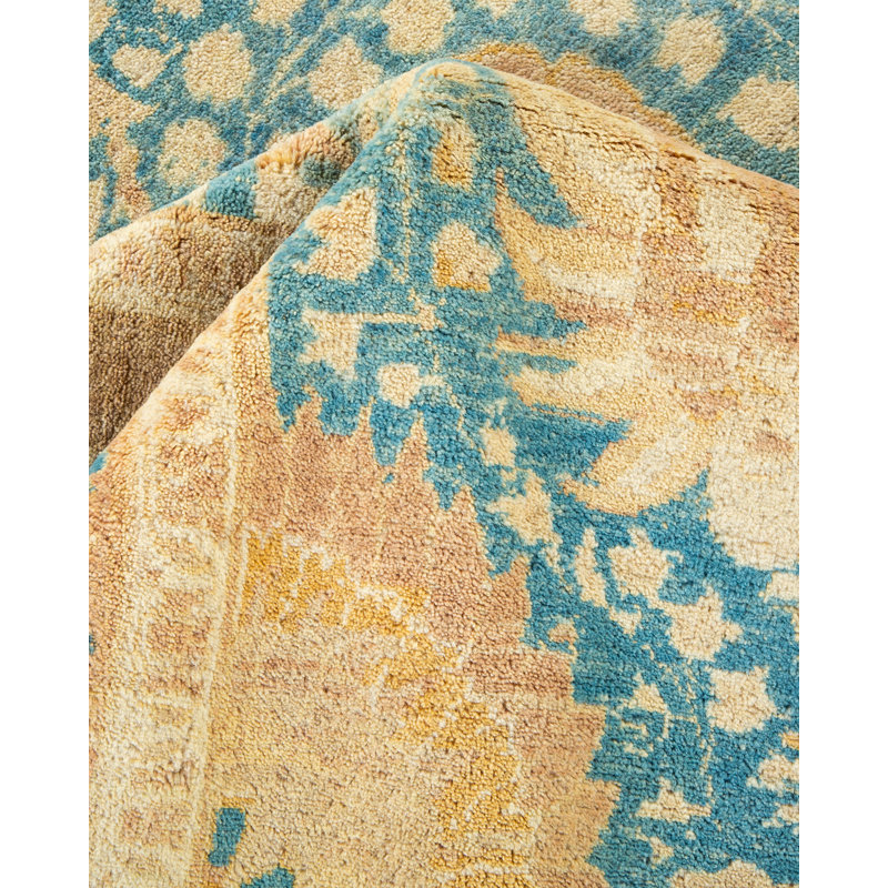 Classic One-of-a-Kind 8' 2" X 10' 4" Hand Knotted Area Rug