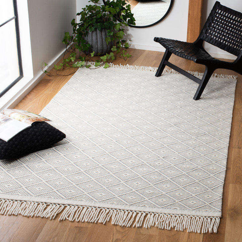 Broady Hand Loomed Nz Wool/Cotton Geometric Rug in Ivory, Rectangle 4' x 6'