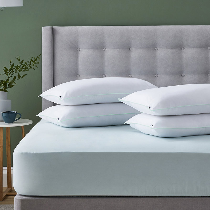 Silentnight Luxury Finish Anti Allergy Soft Medium Pillows