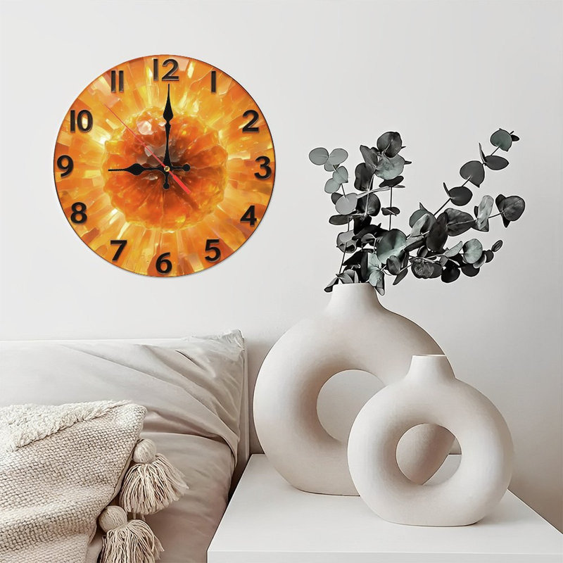 Horloge avec cadran orange