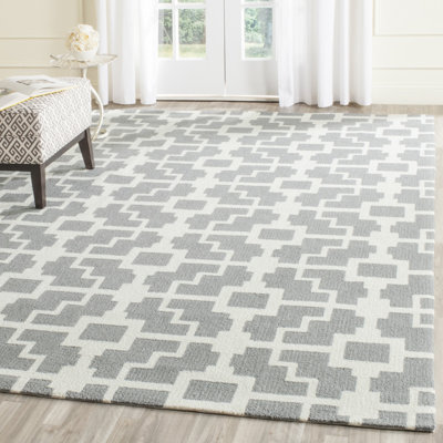 Vannatter Hand Hooked Performance Geometric Rug