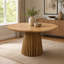 Table de salle à manger ronde de 120 cm (47,24 po), table ovale moderne en placage de bois avec pied cannelé, table pour 4 personnes pour la cuisine et la salle à manger-1831688146