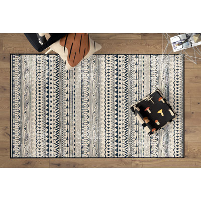 Chunn Indoor Rug