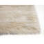 Tapis en fausse fourrure pour le salon-322224459