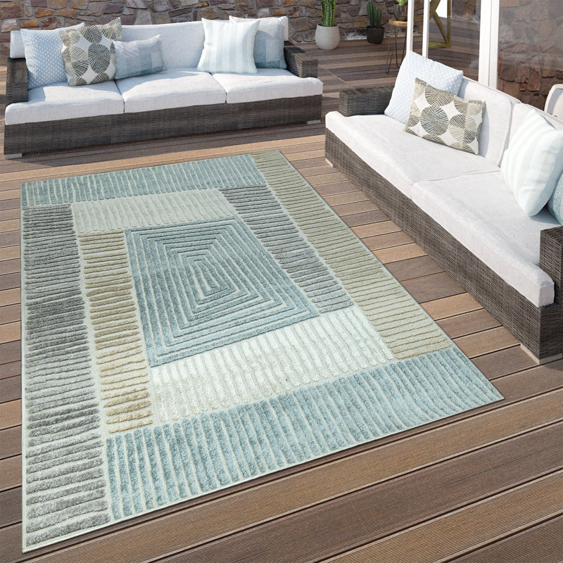 Tapis géométrique beige en polypropylène tissé à la machine Zackarey, Rectangle l 5 pi 3 po x L 7 pi 7 po