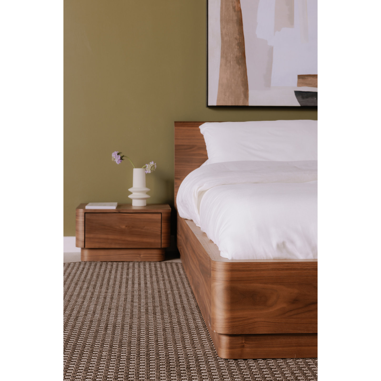 Mille Platform Bed, Queen, Walnut