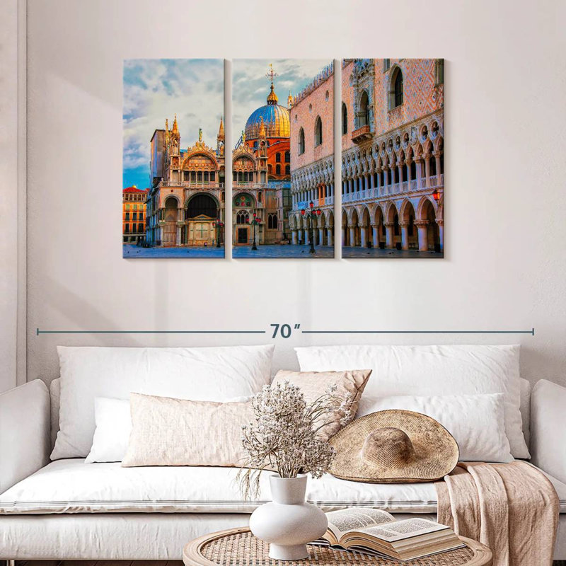 Sebbie Saint Mark's Square, 28" H x 45" W
