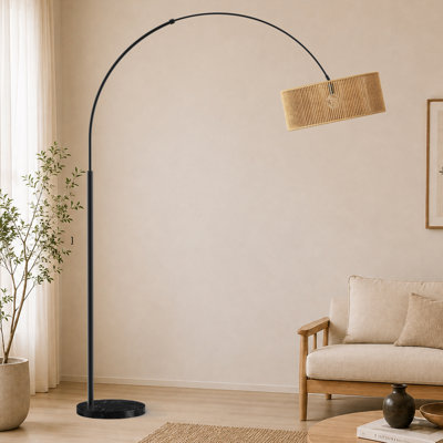 Lampe sur pied arquée bohème en métal de 203 cm avec abat-jour pivotant à 351° en rotin et base en marbre