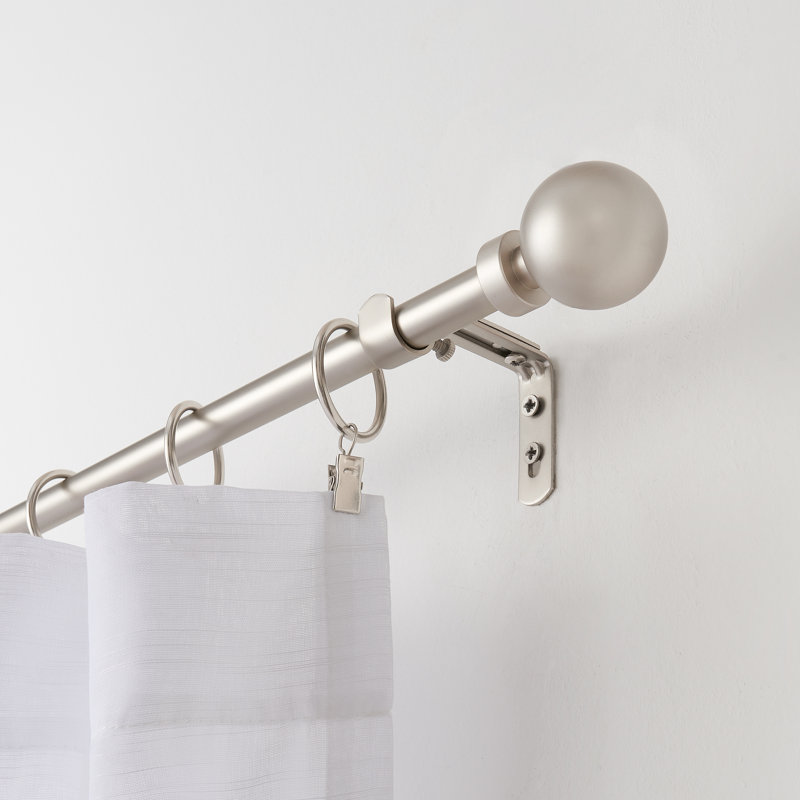 Ensemble de tringle à rideaux avec embouts sphériques modernes et tringle murale en acier de la collection Mode Simplicity