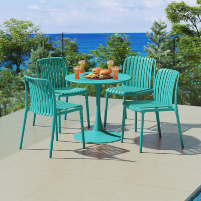 Ensemble repas extérieur pour 4 personnes