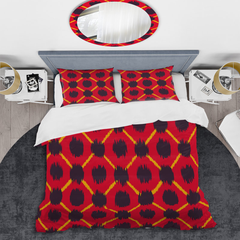 Red Ikat Ogee Polyester Ikat Duvet Cover, Queen Duvet Cover + 2 Standard Shams