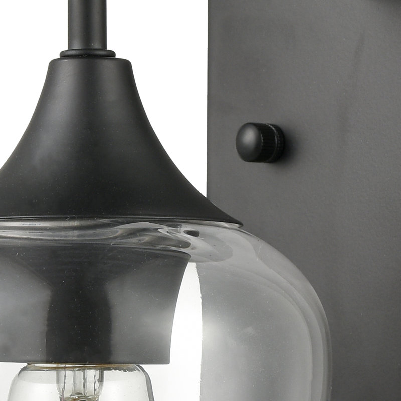 Artie Armed Sconce