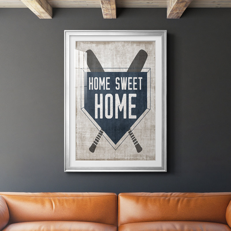 Impression encadrée de qualité supérieure Home Sweet Home Base - prête à être suspendue, H 36,5 po x l 26,5 po, Argent