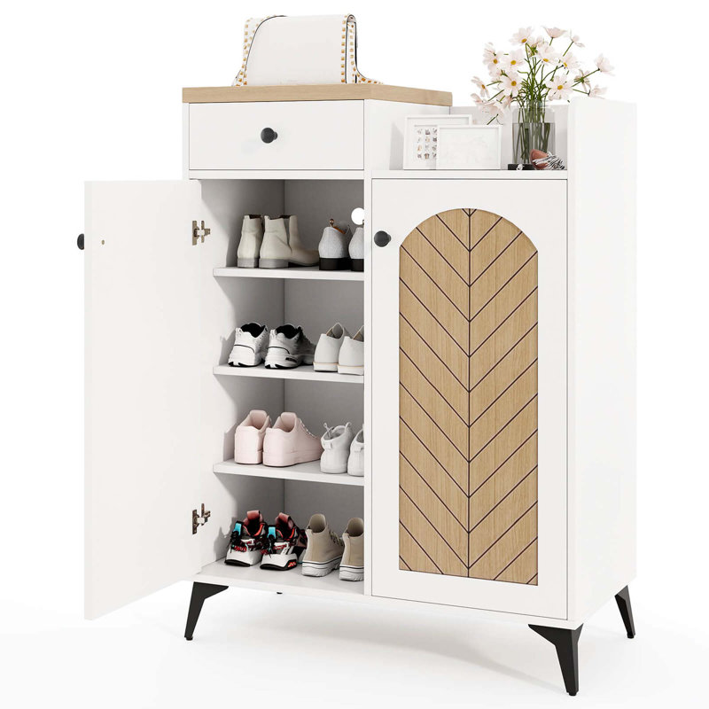  Armoire à chaussures à 6 niveaux avec tiroir et 6 tablettes amovibles avec ouvertures de ventilation et pieds en métal