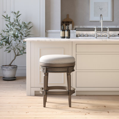Tabouret de bar pivotant sans dossier 31 pouces / 26 pouces avec finition grise patinée, pivotant sur 360 °, garniture cloutée, pour les bars à domicile et les cuisines, bois massif, cuisine