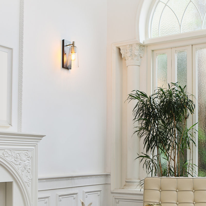 Orlie Armed Sconce
