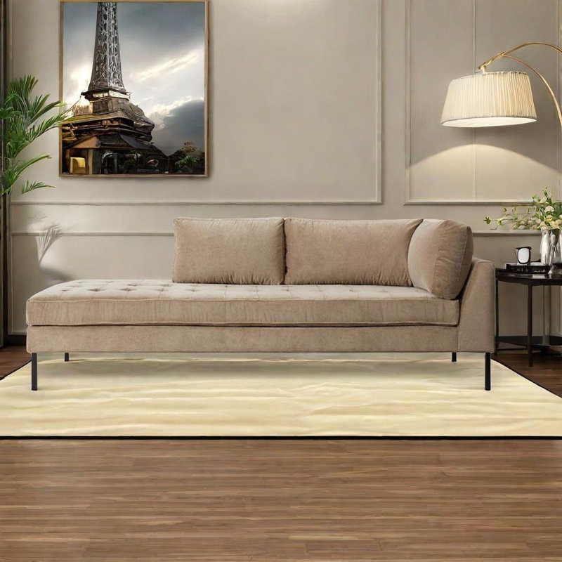 Élégante chaise en bouleau de velours, Orienté à droite