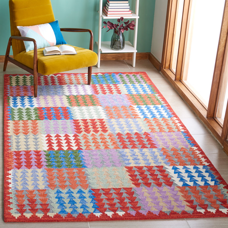 Horwich Hand Woven Wool and Cotton Area Rug, Rectangle 5' x 8'