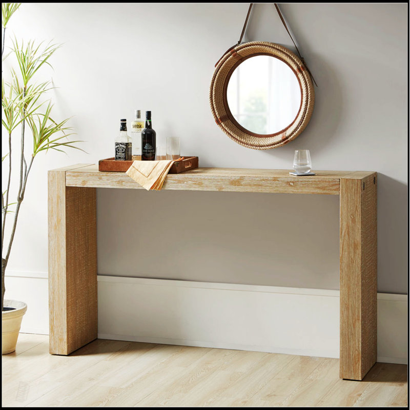 Élégante console en bois récupéré avec une fabrication solide et un grand dégagement, parfaite pour les entrées et les salons.