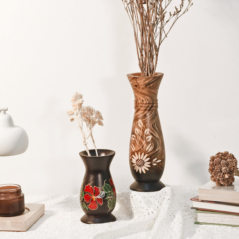 Quendarious Wood Table Vase