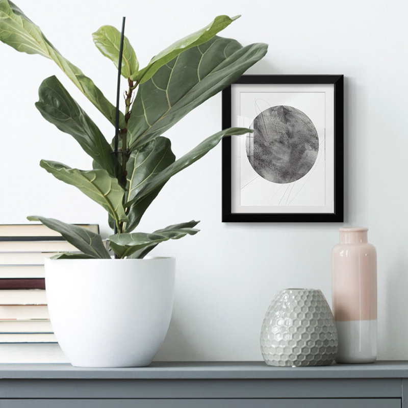 Graphite Moon II, reproduction encadrée de qualité supérieure - prête à être accrochée, Papier avec cadre noir, Blanc